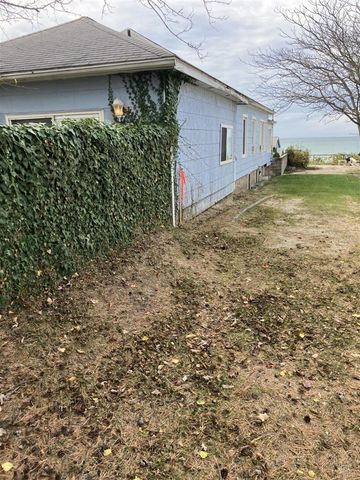 409 N Shore Drive, South Haven, MI 49090