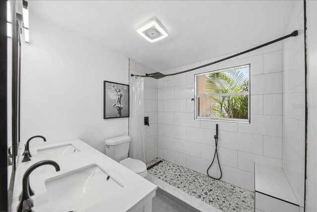 2316 HOLYOKE AVENUE, Bradenton, FL 34207