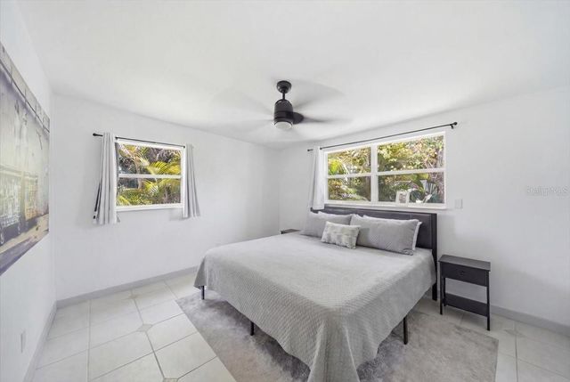 2316 HOLYOKE AVENUE, Bradenton, FL 34207