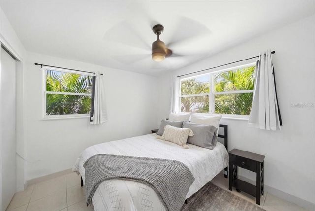 2316 HOLYOKE AVENUE, Bradenton, FL 34207
