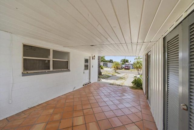 2316 HOLYOKE AVENUE, Bradenton, FL 34207
