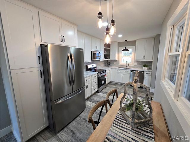 1003 W Saint Francis Street, Dexter, MO 63841