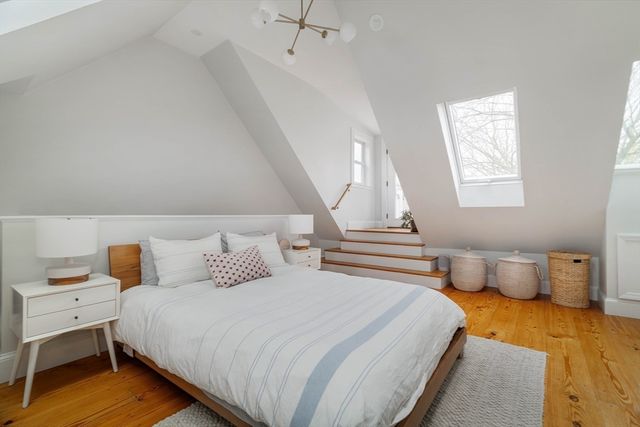 165 Putnam Avenue B, Cambridge, MA 02138