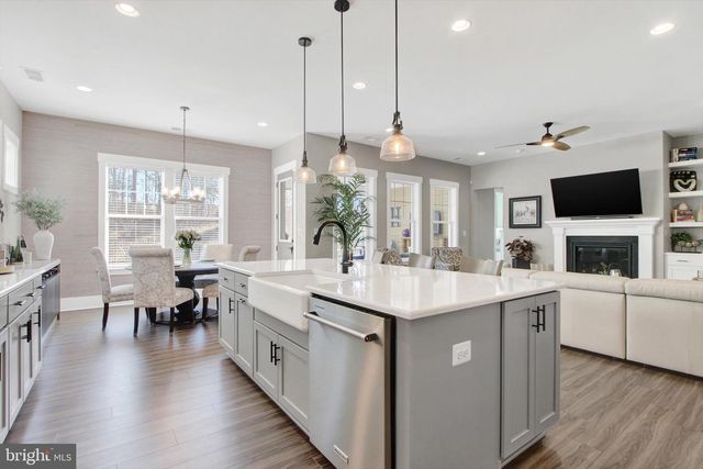 371 QUIET CREEK DR, Gettysburg, PA 17325