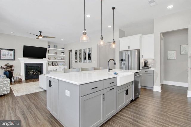 371 QUIET CREEK DR, Gettysburg, PA 17325