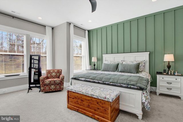 371 QUIET CREEK DR, Gettysburg, PA 17325