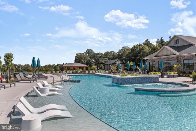 371 QUIET CREEK DR, Gettysburg, PA 17325