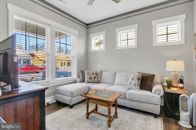 371 QUIET CREEK DR, Gettysburg, PA 17325