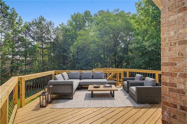 942 Artistry Way, Fairburn, GA 30213