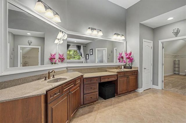 942 Artistry Way, Fairburn, GA 30213