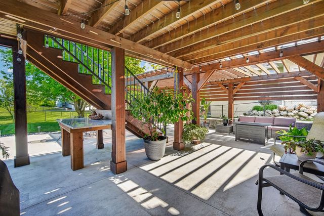 105 NW 11th Street, Grimes, IA 50111