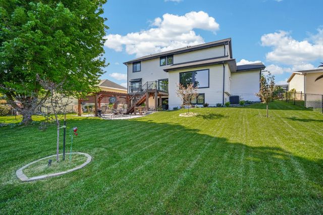 105 NW 11th Street, Grimes, IA 50111