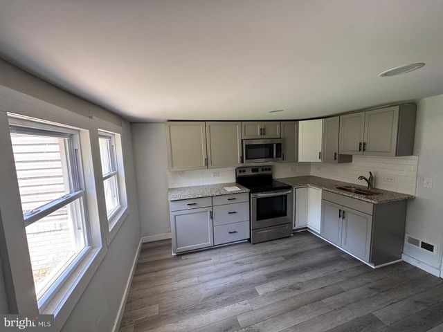 395 TANSBORO RD, Berlin, NJ 08009