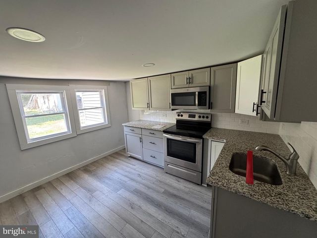 395 TANSBORO RD, Berlin, NJ 08009