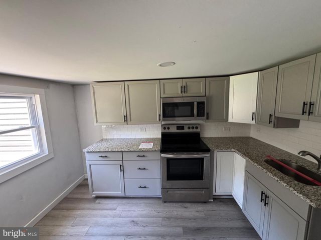 395 TANSBORO RD, Berlin, NJ 08009