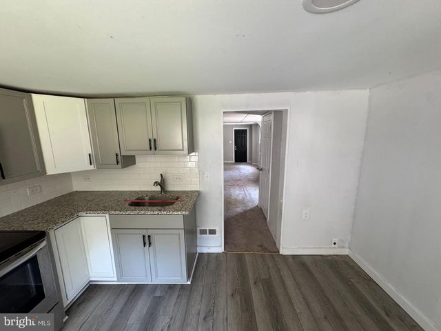 395 TANSBORO RD, Berlin, NJ 08009