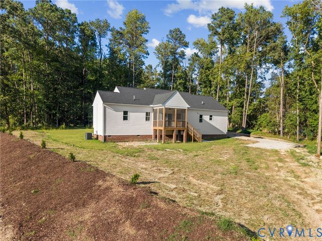 2211 Osborne Rd, Chester, VA 23831
