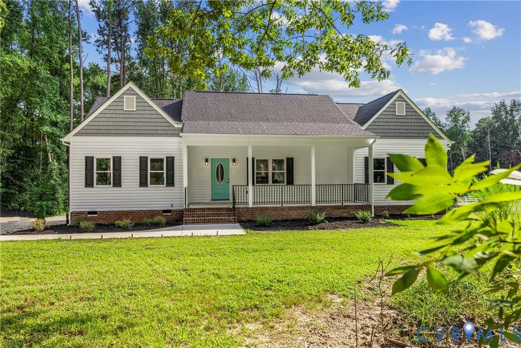 2211 Osborne Rd, Chester, VA 23831
