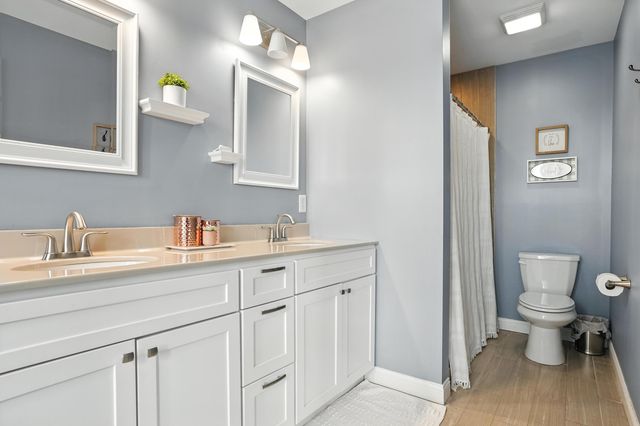 688 Village Pkwy, Lowell, IN 46356