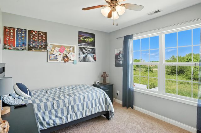 688 Village Pkwy, Lowell, IN 46356