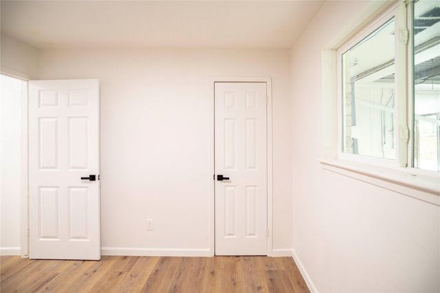 9214 Woodland Oaks Drive, Houston, TX 77040