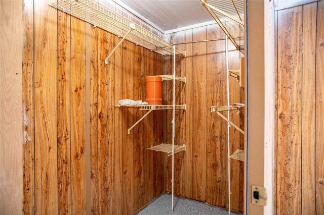 9214 Woodland Oaks Drive, Houston, TX 77040