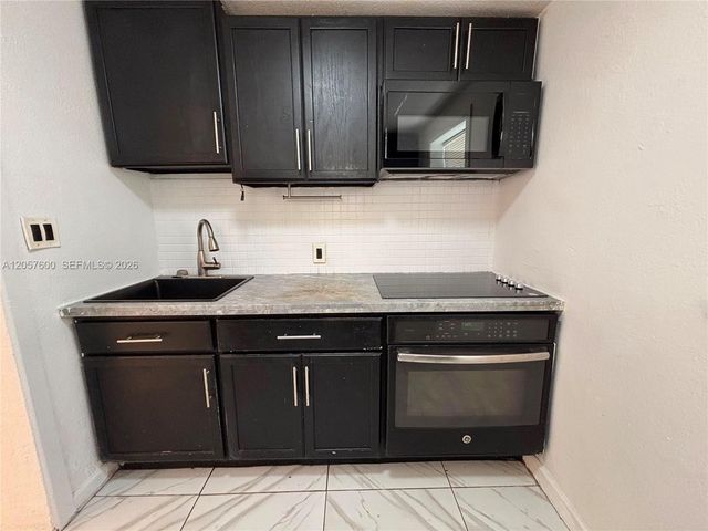 1079 NW 112th Terrace 3, Miami, FL 33168