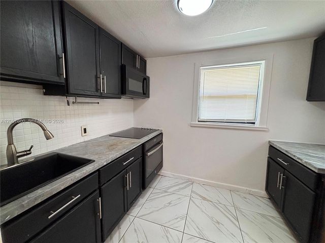1079 NW 112th Terrace 3, Miami, FL 33168