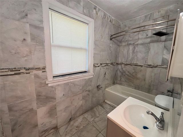 1079 NW 112th Terrace 3, Miami, FL 33168