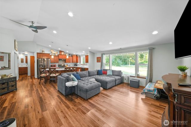 19306 128th Ave SE, Yelm, WA 98597
