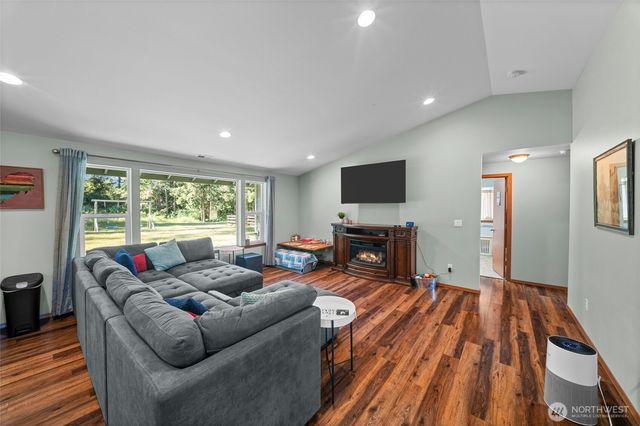 19306 128th Ave SE, Yelm, WA 98597