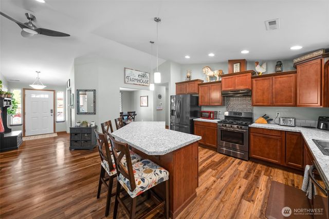 19306 128th Ave SE, Yelm, WA 98597