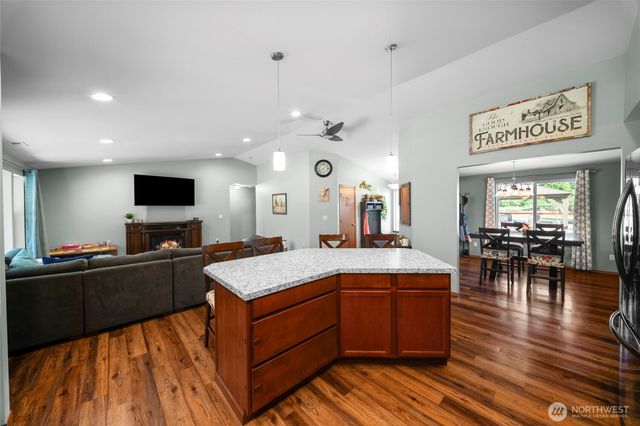 19306 128th Ave SE, Yelm, WA 98597