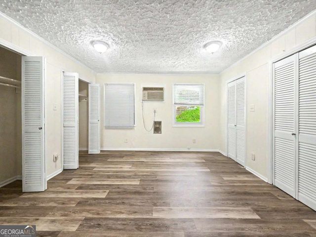 2559 Dale Creek Drive NW, Atlanta, GA 30318
