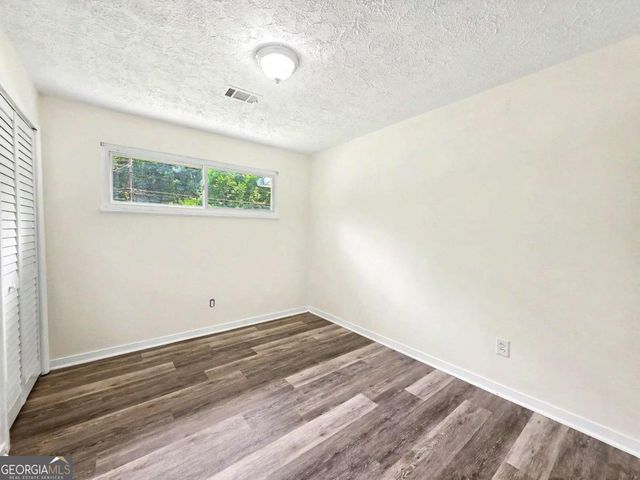 2559 Dale Creek Drive NW, Atlanta, GA 30318