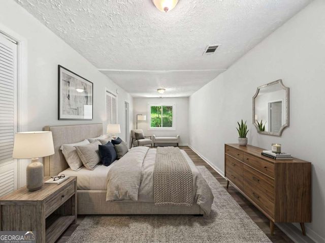 2559 Dale Creek Drive NW, Atlanta, GA 30318