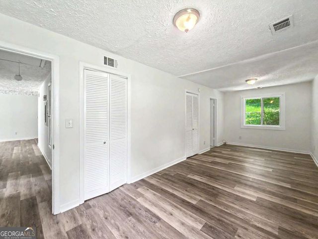 2559 Dale Creek Drive NW, Atlanta, GA 30318