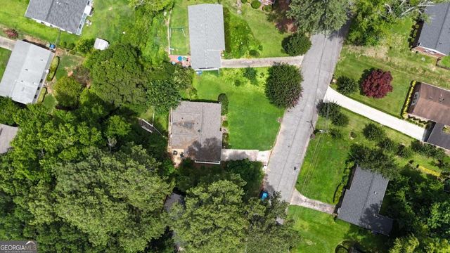2559 Dale Creek Drive NW, Atlanta, GA 30318