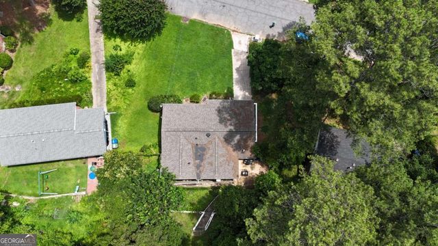 2559 Dale Creek Drive NW, Atlanta, GA 30318