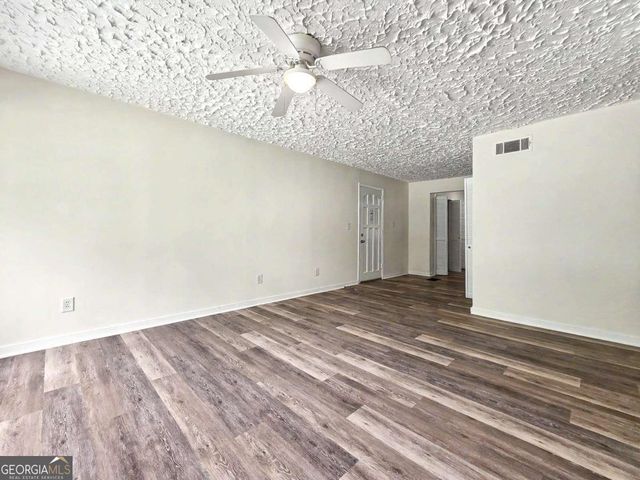 2559 Dale Creek Drive NW, Atlanta, GA 30318