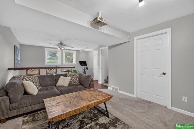 1822 N 145th Street, Omaha, NE 68154