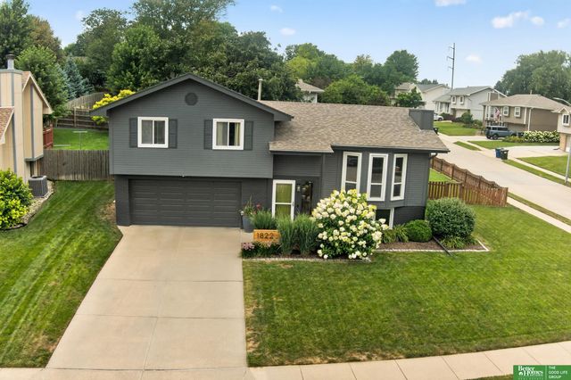 1822 N 145th Street, Omaha, NE 68154