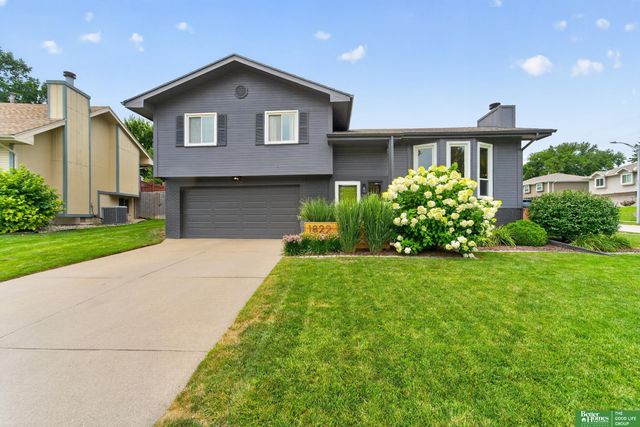 1822 N 145th Street, Omaha, NE 68154
