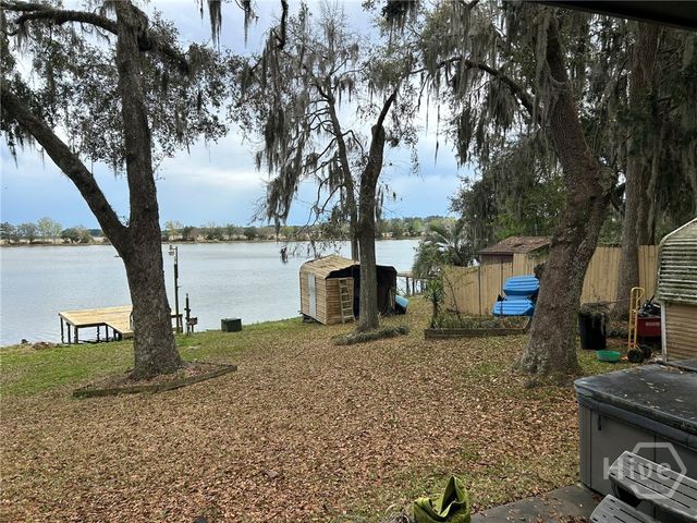 941 Lake Drive, Midway, GA 31320