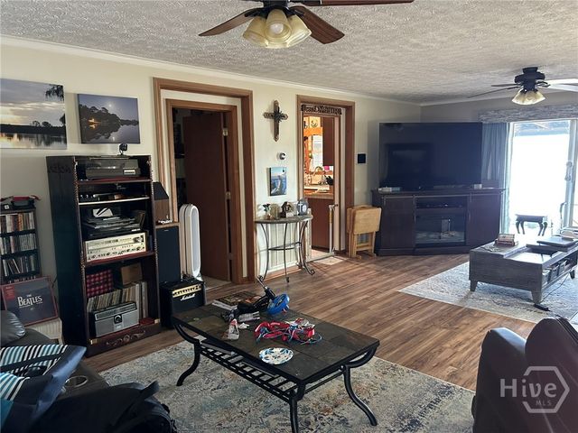 941 Lake Drive, Midway, GA 31320