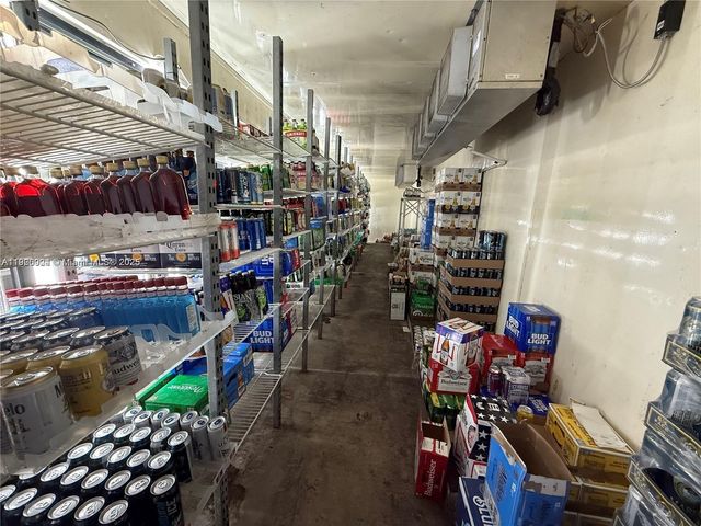 2243 Simms St, Hollywood, FL 33020