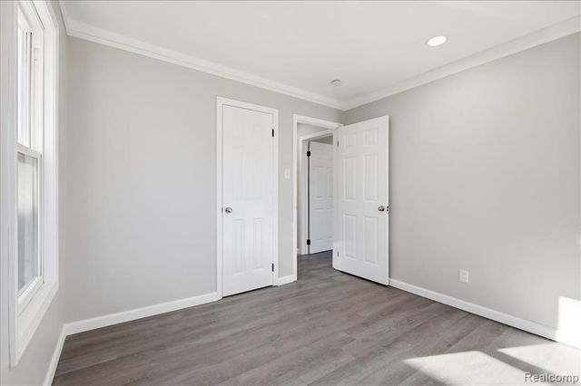 18961 Pennington Drive, Detroit, MI 48221