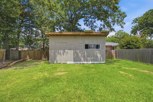 4320 Ashland Street, Lake Charles, LA 70605