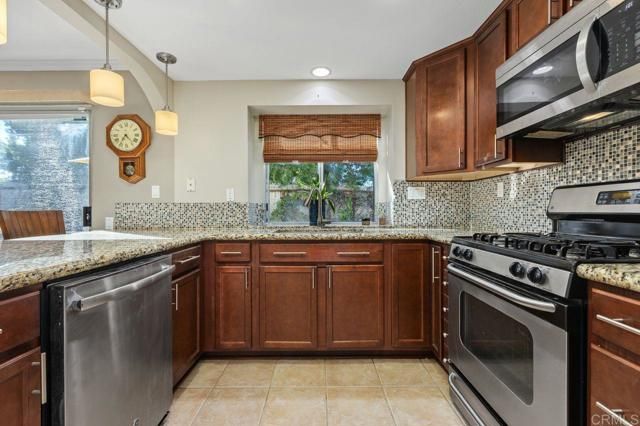 1690 Bronco Way, Oceanside, CA 92057