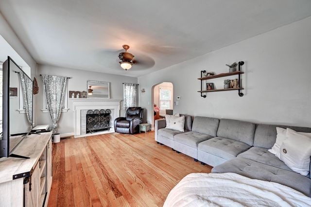 102 Pleasant Ridge Avenue, Fort Mitchell, KY 41017